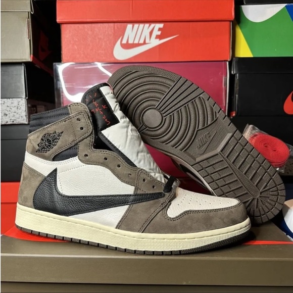 Travis Scott Other - Travis Scott x Jordan Retro 1 “Mocha” High